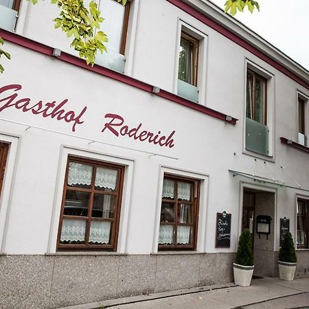 Gasthof Roderich Hotel Langenzersdorf Exterior foto